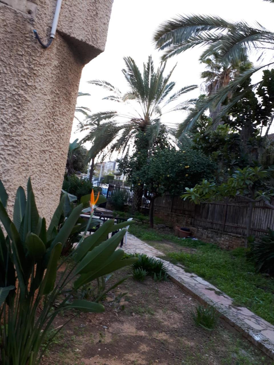 Hotel Etty'S House Petach Tikva Exterior foto